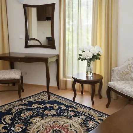 Luxury In Sunny With Pool, 5 Mins Walk To Sluneční pobřeží